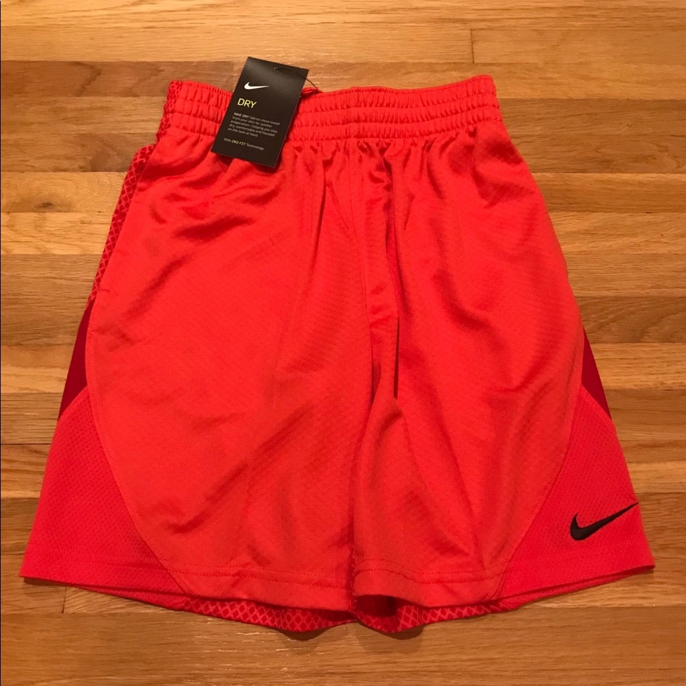 NEW BOYS NIKE DRI FIT BASKETBALL SHORTS